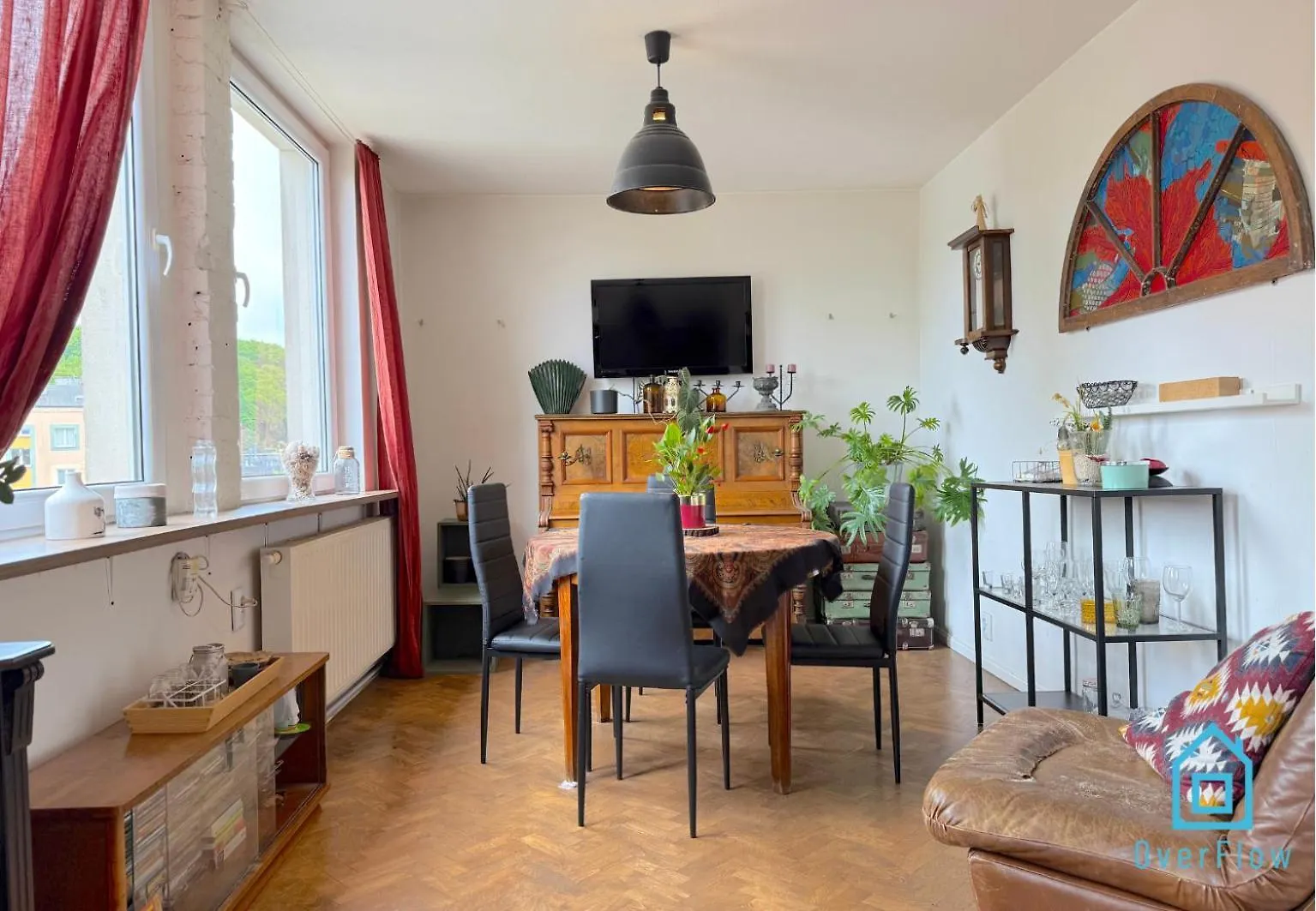 Accommodatie bij particulieren Old School Room - Charming Place, 15 Minutes To Gdansk Old Town & Seaside